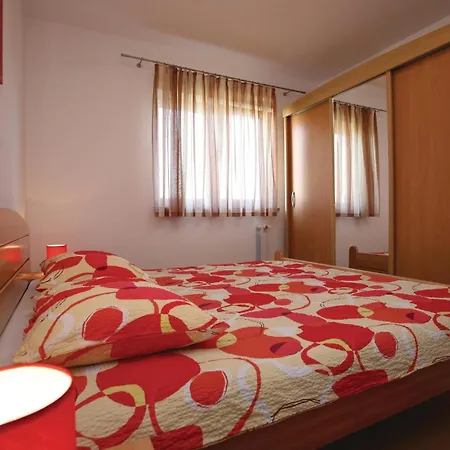 Сasa de vacaciones Stunning In With Kitchen *