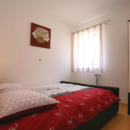 Stunning In With Kitchen * 波雷奇