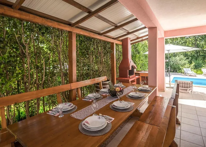 Stunning In With Kitchen *