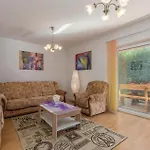 Stunning In With Kitchen Holiday home *