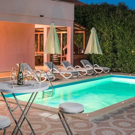 Awesome In Tatil Evi Poreč